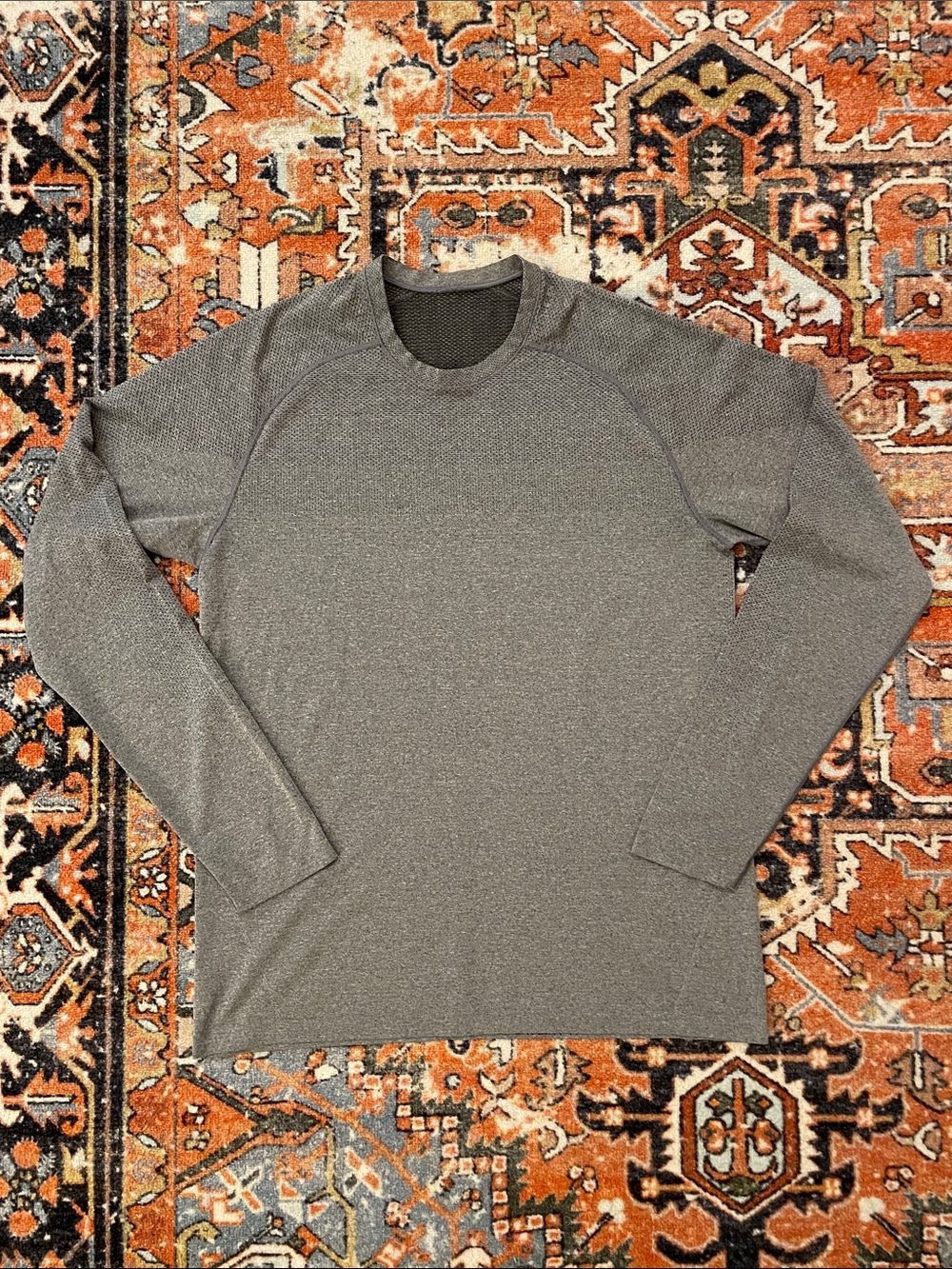 Lululemon Metal Vent Tech Long-Sleeve Shirt Grey | Men’s Size L